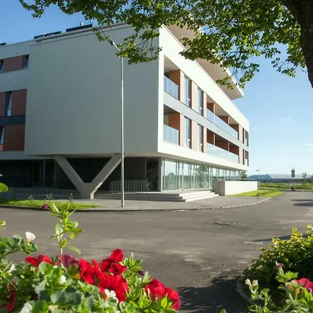 Apartment Riverside 3